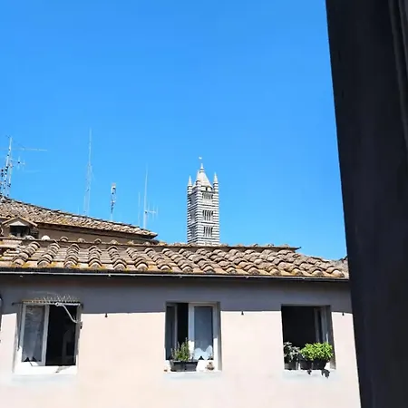 Residenza Del Capitano * Sienne